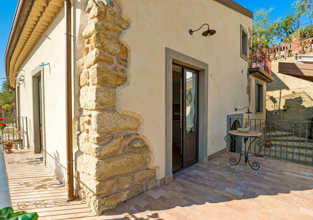 B&B Loreto Sant'Angelo di Brolo Екстериор снимка